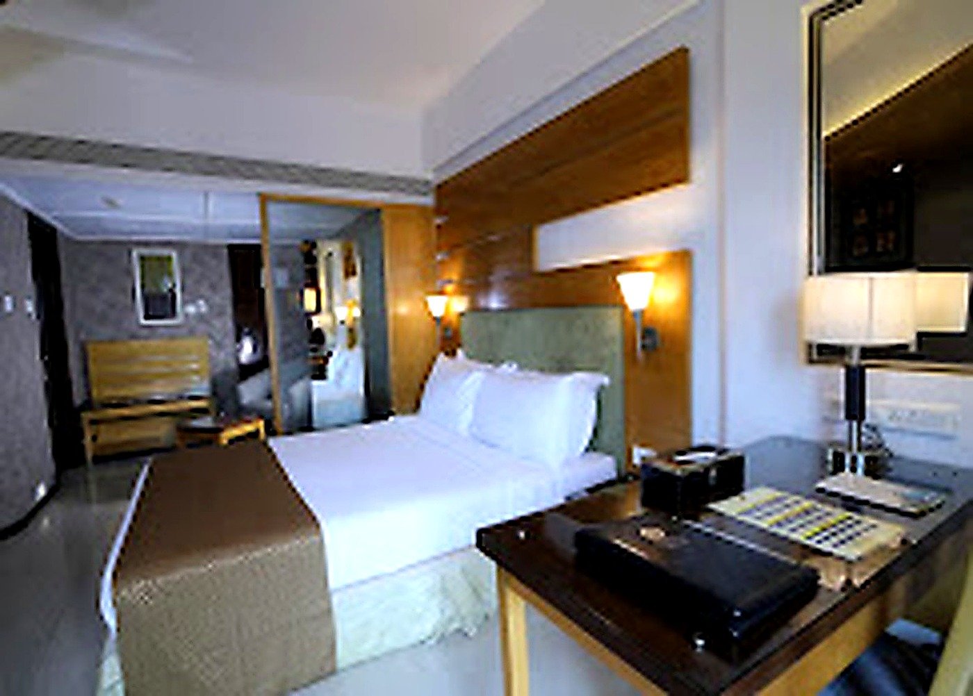Peninsula Grand